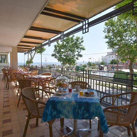 Hotel Bristol Misano Adriatico Exterior foto