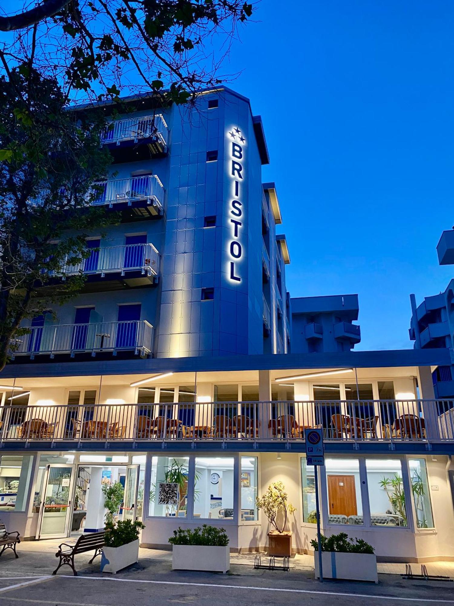 Hotel Bristol Misano Adriatico Exterior foto